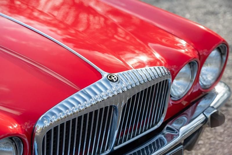 Used Daimler Sovereign 1976 Red Coupe