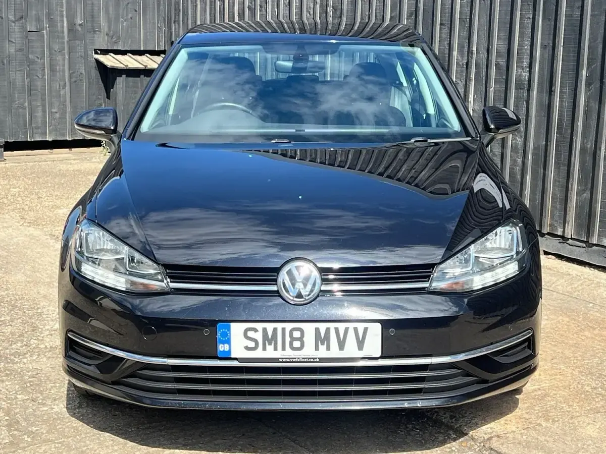 Used VW Golf VII SE 125 HP (91 kW) 2018 Black Hatchback