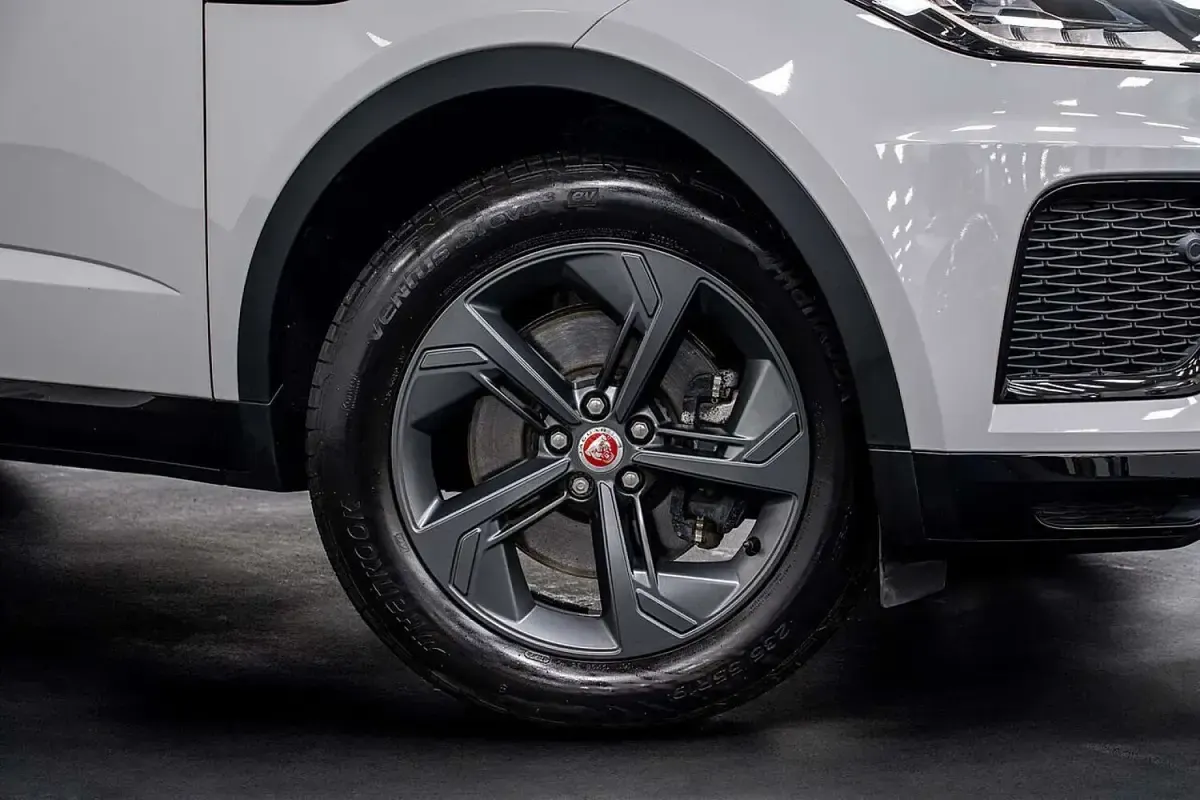 Used Jaguar E-Pace R-Dynamic 204 HP (150 kW) 2022 Grey SUV
