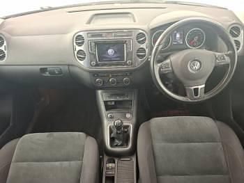 Używany VW Tiguan Edition 150 KM (110 kW) 2016 Biały SUV