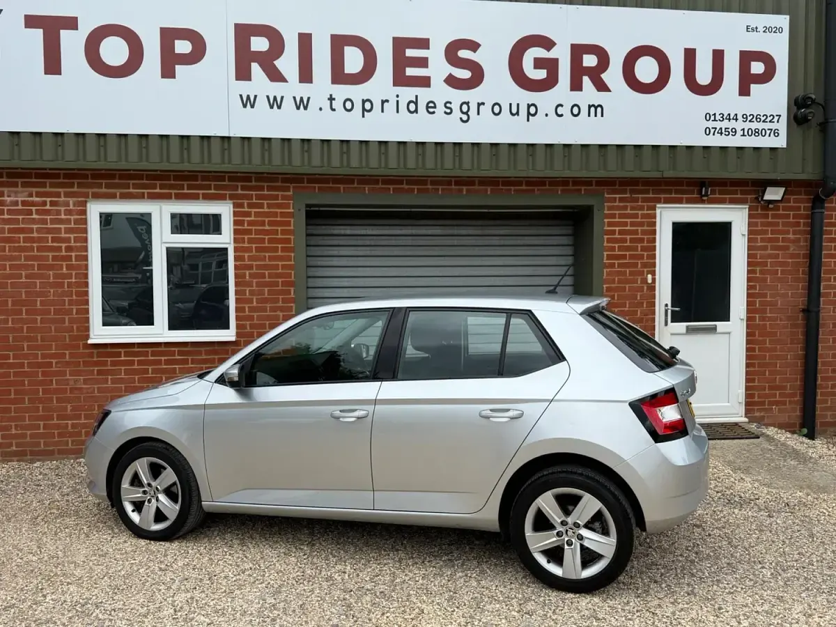 Used Skoda Fabia SE L 110 HP (80 kW) 2016 Silver Hatchback