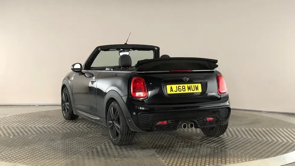 Gebraucht Mini Cooper S Sport 192 PS (141 kW) 2018 Schwarz Kleinwagen