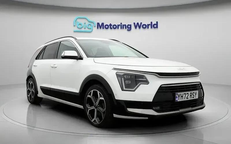 Used Kia Niro 141 HP (103 kW) 2023 White SUV