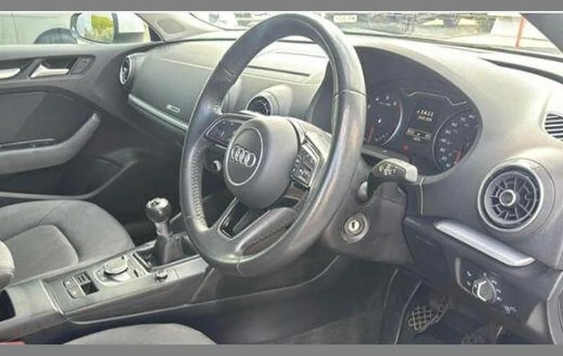 Used Audi A3 113 HP (83 kW) 2019 White Sedan