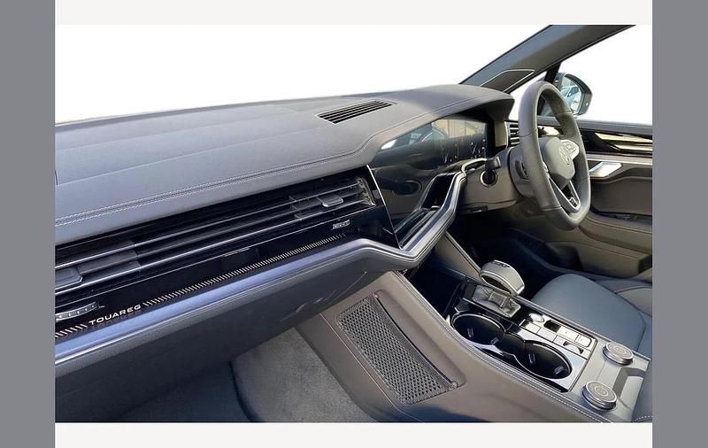 New VW Touareg Black Edition 286 HP (210 kW) 2025 Silicon grey SUV