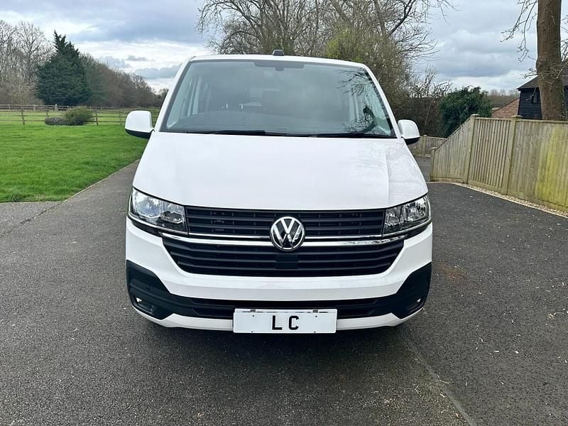 Second-hand VW Transporter Highline 150 CP (110 kW) 2024 Alb Van