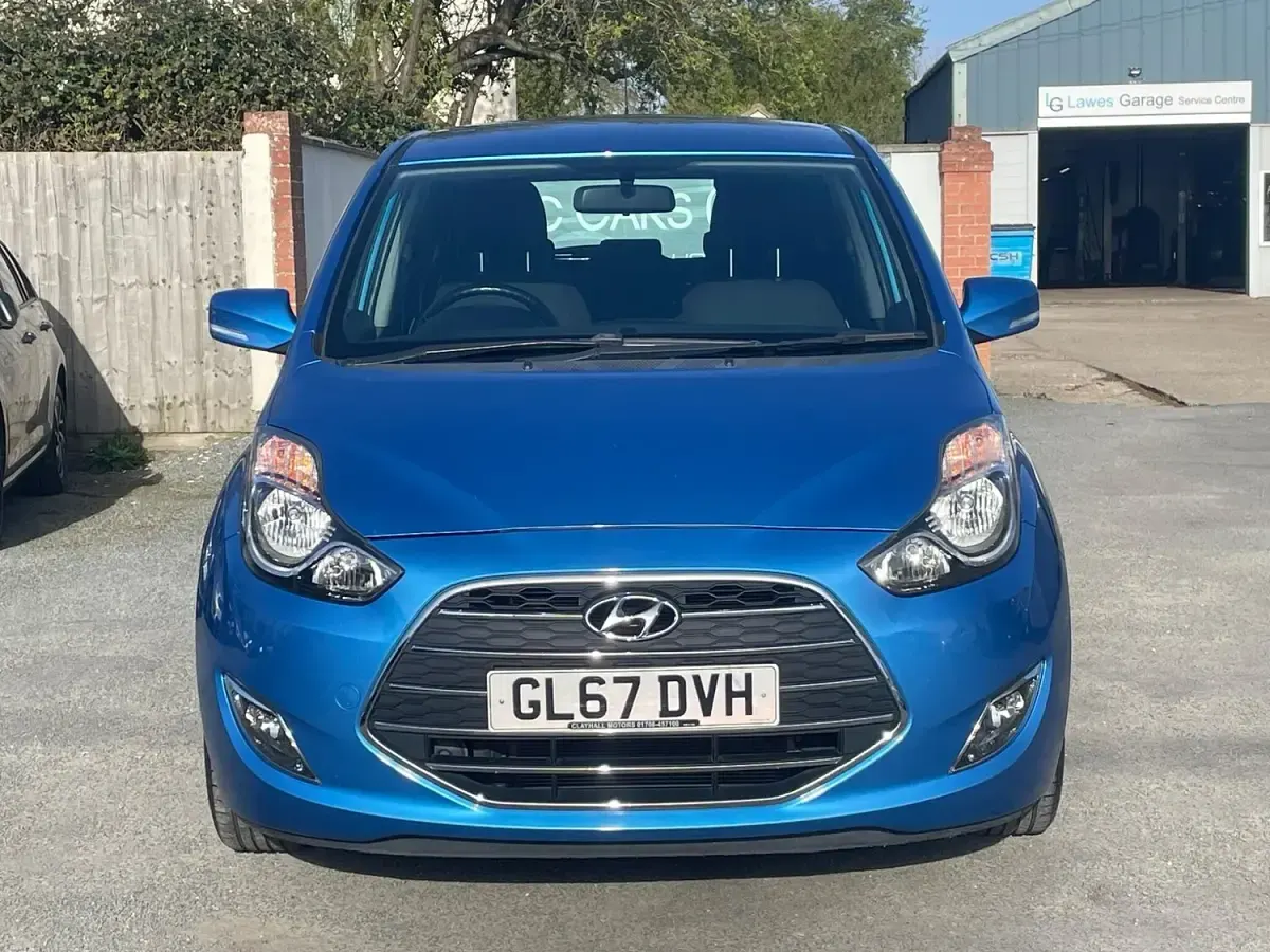 Used Hyundai ix20 SE 125 HP (91 kW) 2017 Blue Hatchback