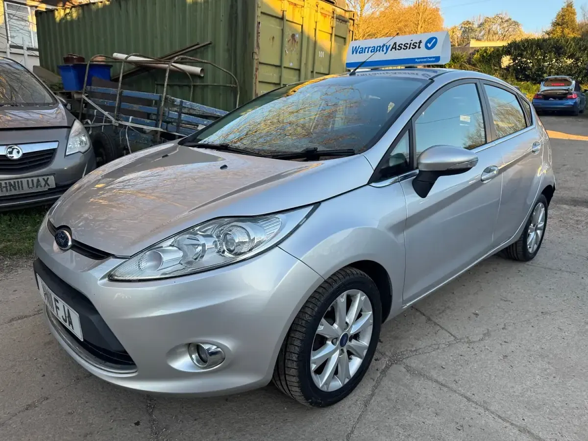 Used Ford Fiesta Zetec 2011 Silver Hatchback