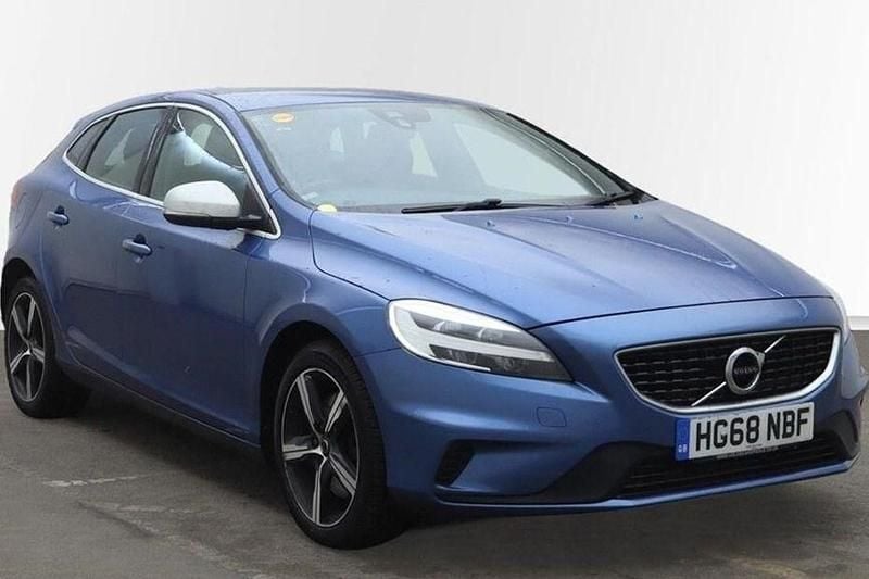 Blue Used 2018 Volvo V40 R-Design Hatchback | £9,385 (Fair price) - Image 1/1