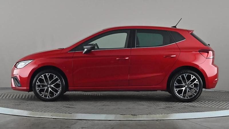 Used Seat Ibiza XCELLENCE Lux 110 HP (80 kW) 2023 Red Hatchback