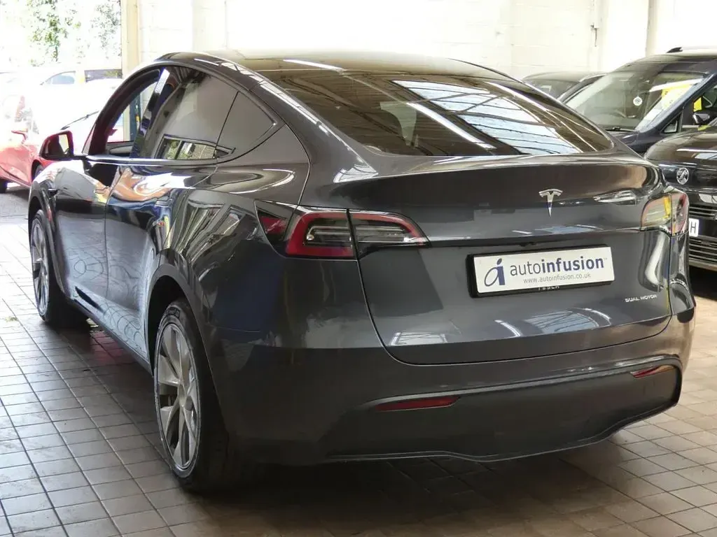 Used Tesla Model Y Long Range AWD 378 kW (514 HP) 2022 Grey SUV