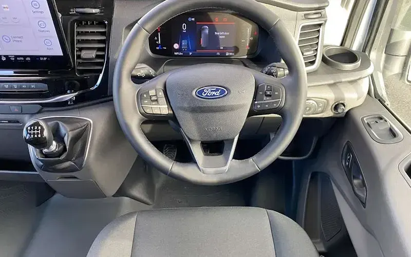 Used Ford Transit Limited 165 HP (121 kW) 2025 White Van