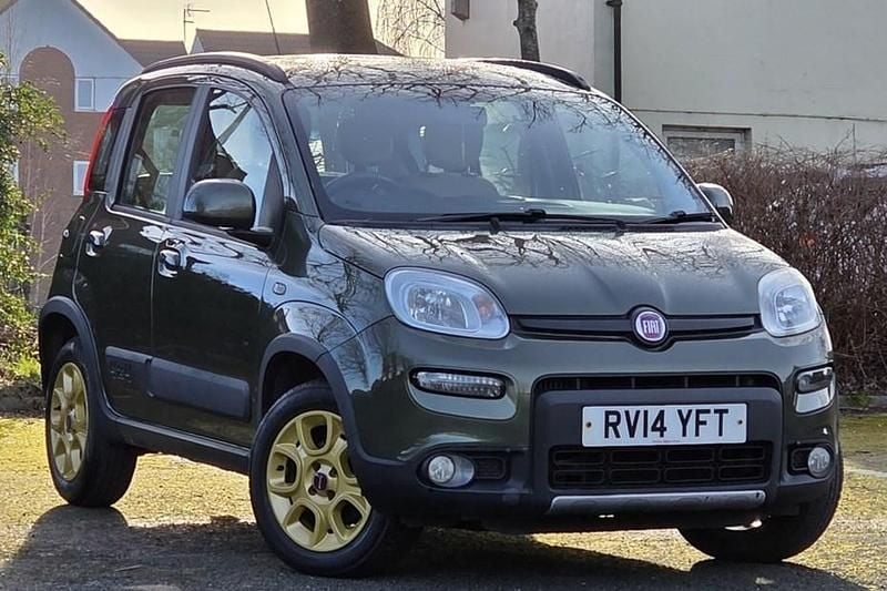 Used Fiat Panda 4x4 85 HP (62 kW) 2014 Green Hatchback