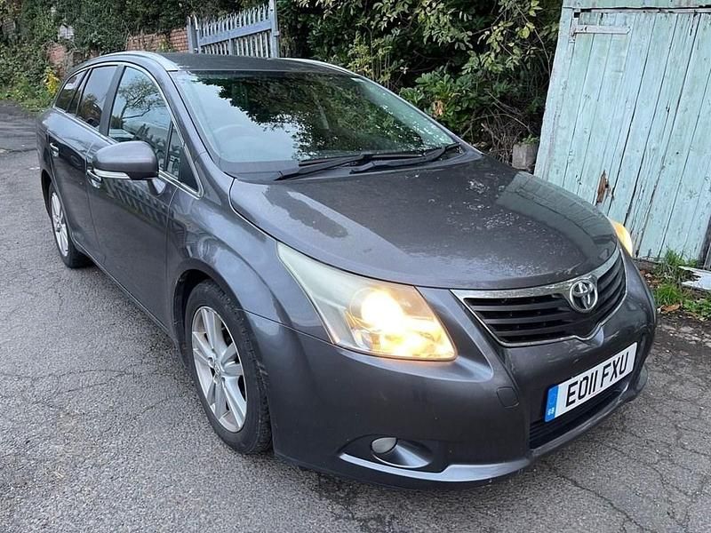 Grey Used 2011 Toyota Avensis T4 Estate | £3,390 (Good price) - Image 1/4