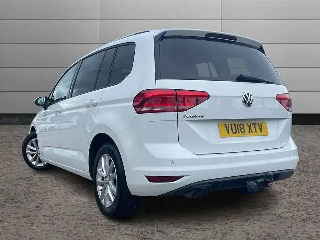 Used VW Touran Family 147 HP (108 kW) 2018 White MPV