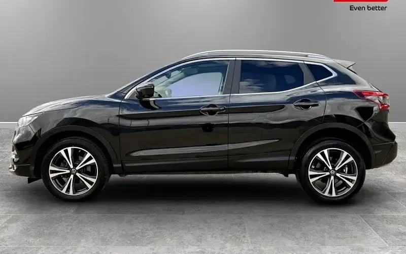 Used Nissan Qashqai N-Connecta 110 HP (80 kW) 2018 Black SUV