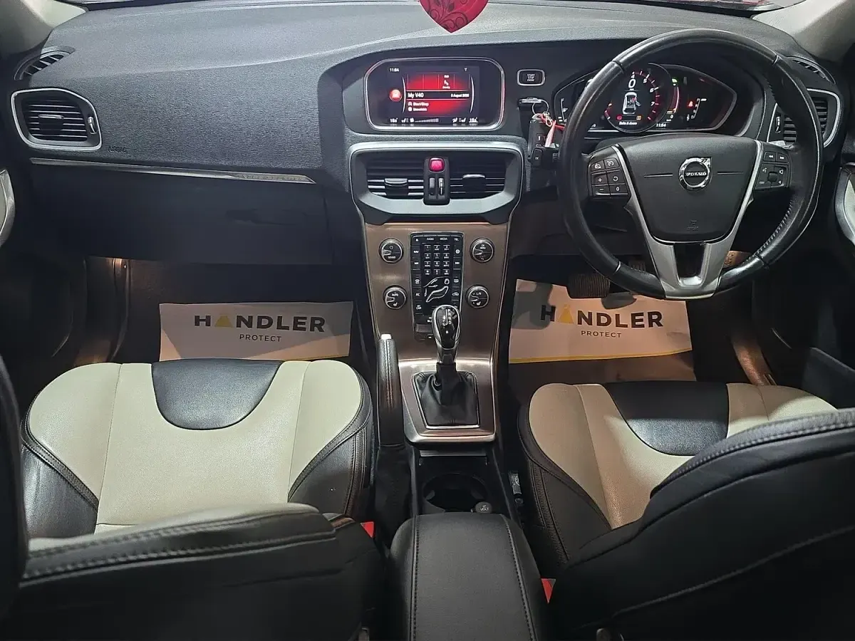 Used Volvo V40 Pro 2017 Bronze Hatchback