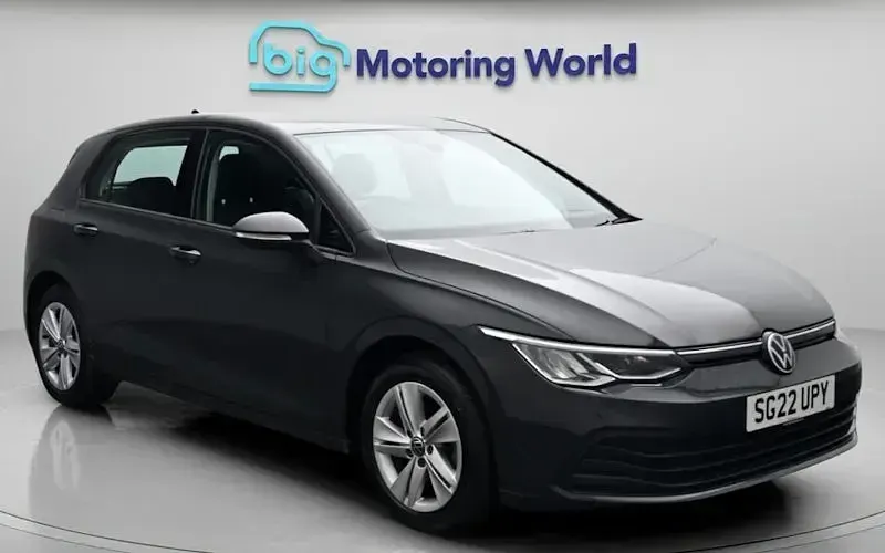 Used VW Golf VIII Life 150 HP (110 kW) 2022 Hatchback