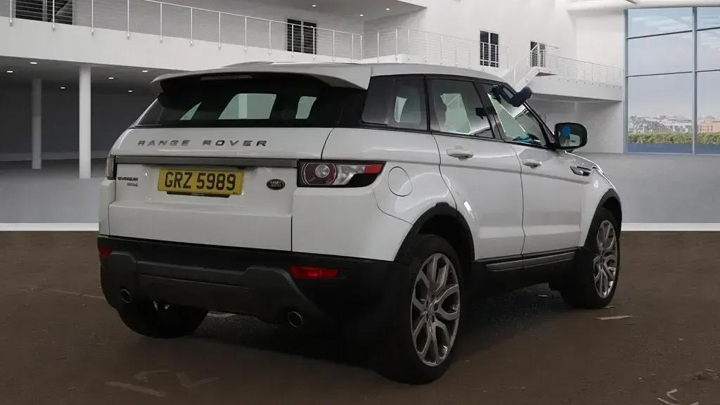 Used Land Rover Range Rover evoque Pure 190 HP (139 kW) 2013 White SUV