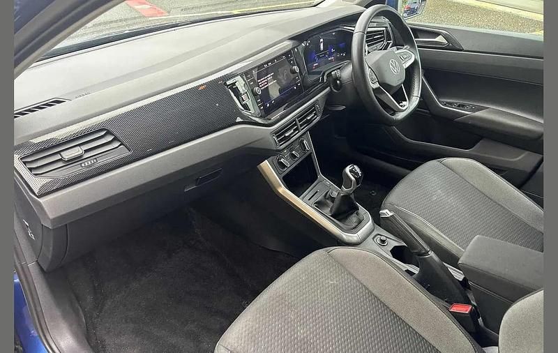 Used VW Polo Life 95 HP (69 kW) 2023 Blue Hatchback