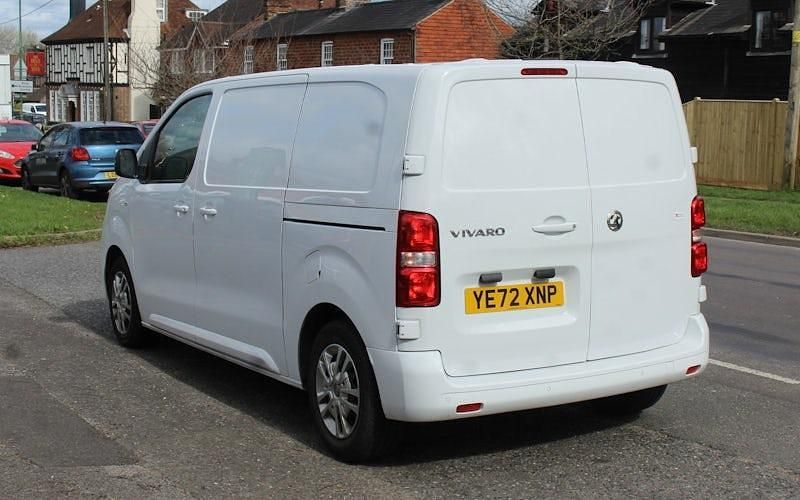 Used Vauxhall Vivaro Sportive 120 HP (88 kW) 2022 White MPV
