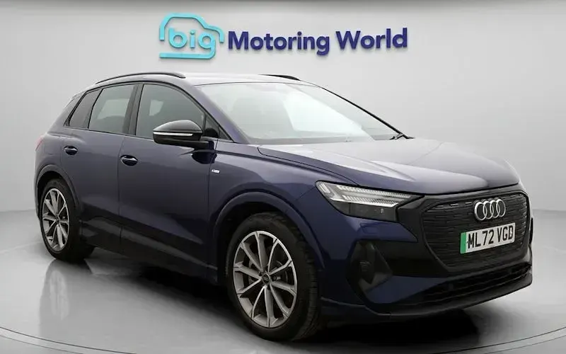 Usado Audi Q4 e-tron S-Line 150 kW (204 HP) 2022 SUV