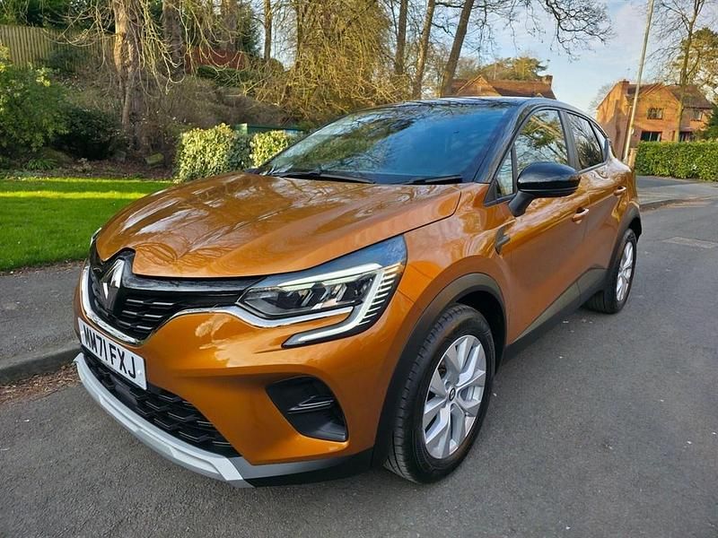Used Renault Captur Iconic 2022 Orange/black SUV