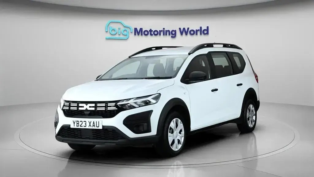 Used Dacia Jogger Essentiel 110 HP (80 kW) 2023 White MPV