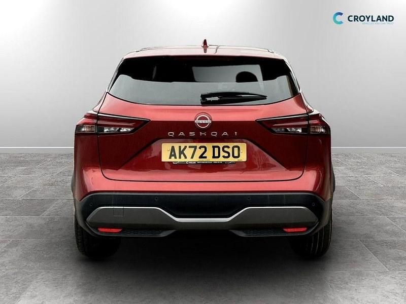 Used Nissan Qashqai N-Connecta 2022 Red SUV