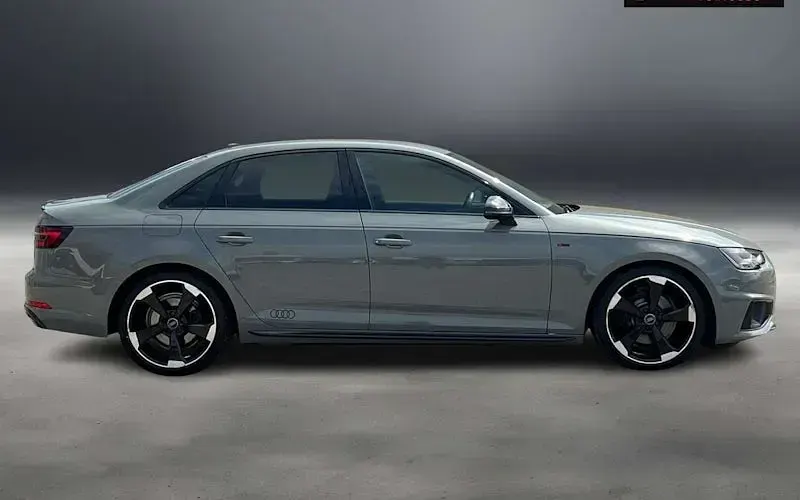 Usado Audi A4 Black Edition 150 HP (110 kW) 2019 Sedan