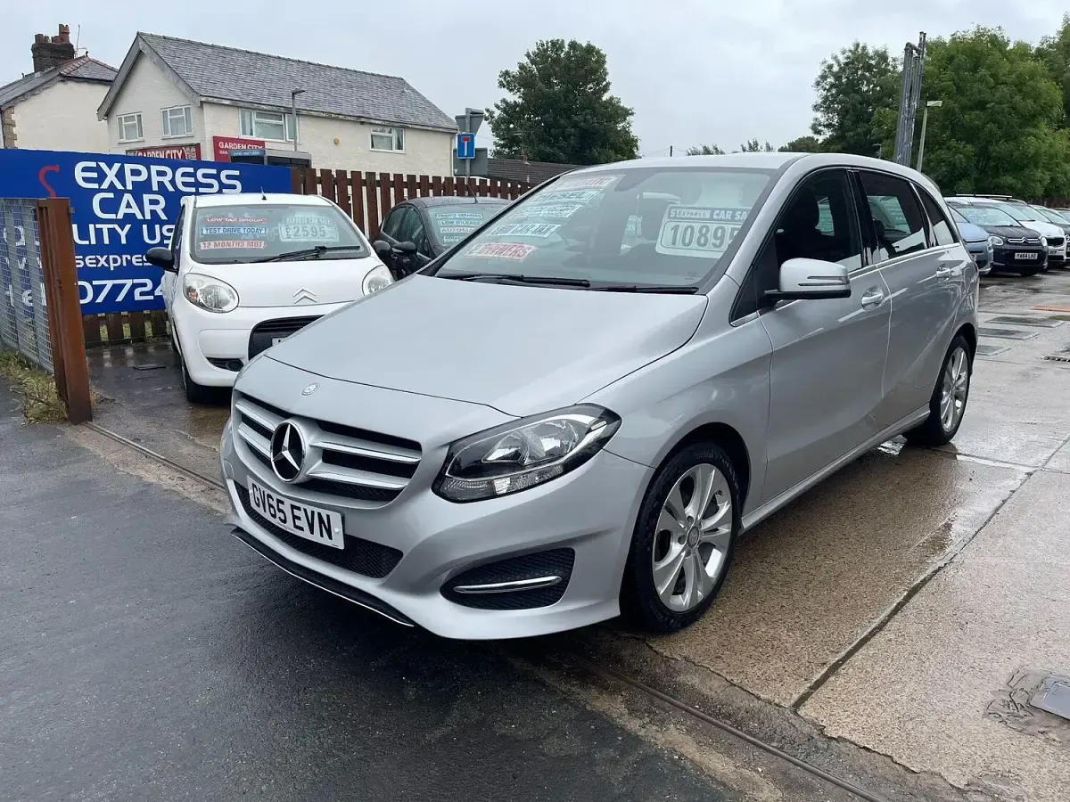 Used Mercedes B180 2016 Silver Hatchback