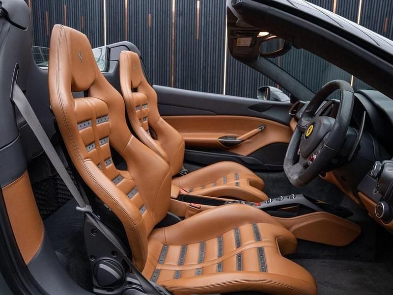 Used Ferrari 488 670 HP (492 kW) 2018 Grey Cabriolet