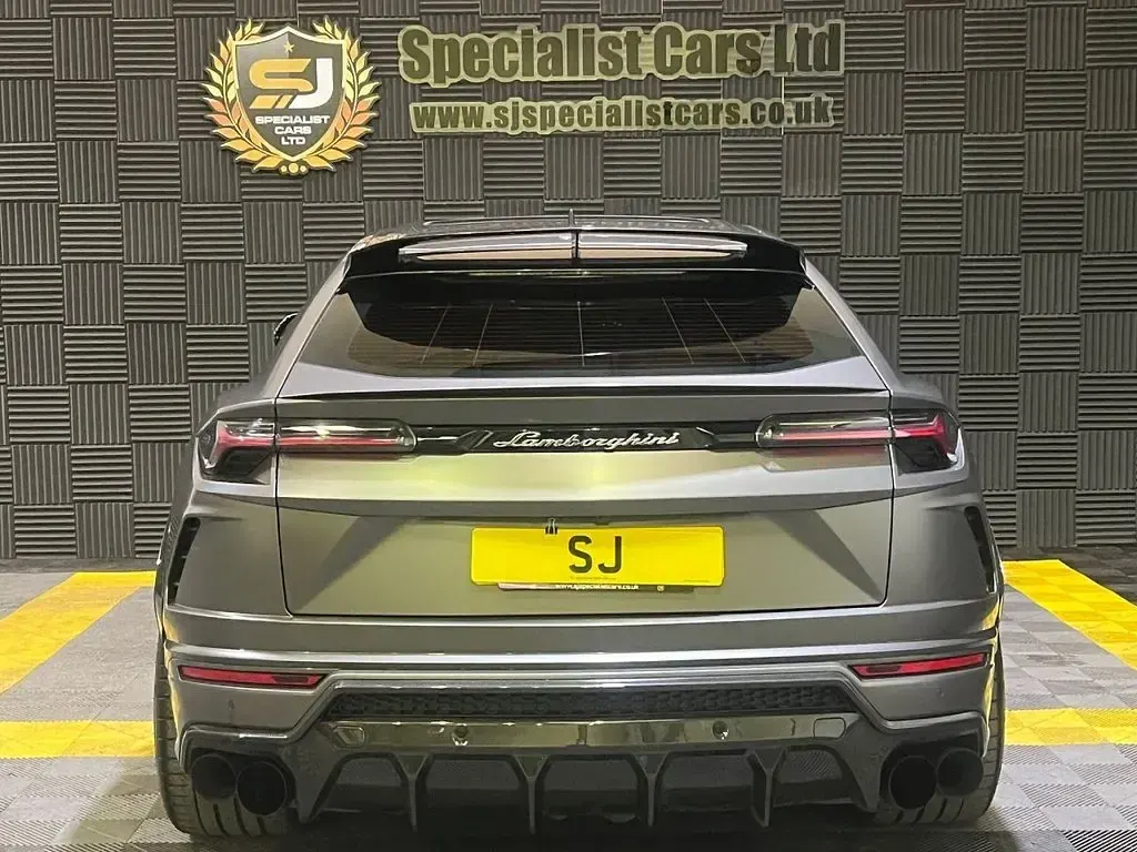 Used Lamborghini Urus 650 HP (478 kW) 2021 Grey SUV