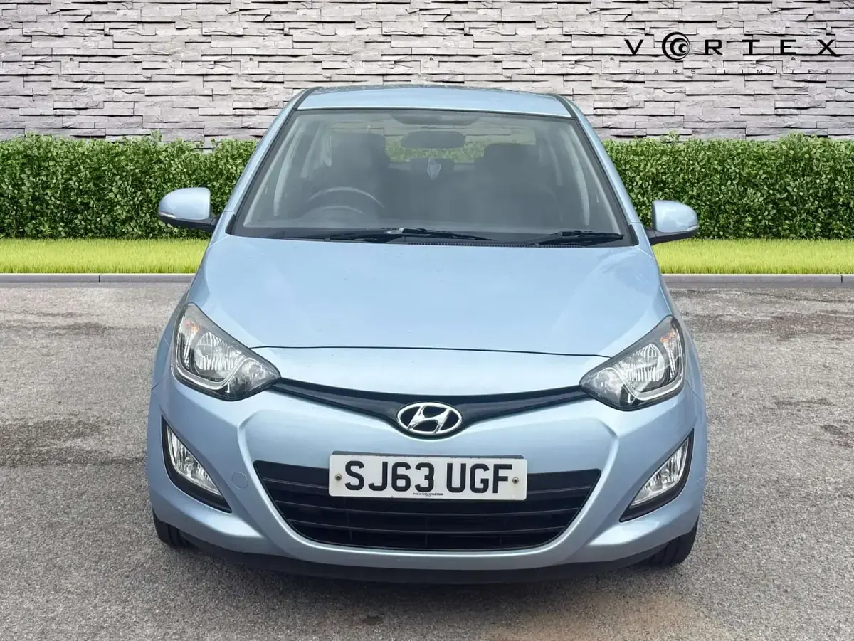 Used Hyundai i20 Active 86 HP (63 kW) 2013 Blue Hatchback