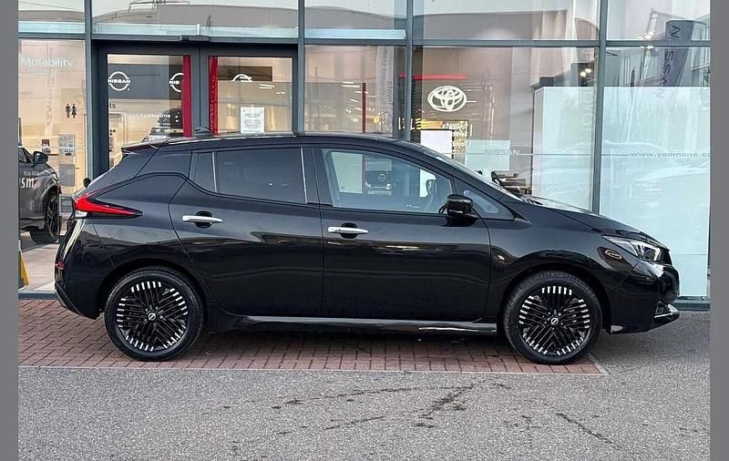 Used Nissan Leaf Tekna 160 kW (218 HP) 2022 Black Hatchback