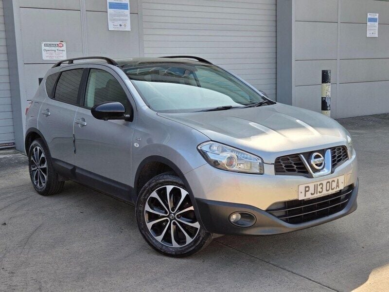 Silver Used 2013 Nissan Qashqai 360º SUV | £4,695 (Fair price) - Image 1/4