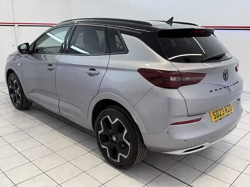 Used Vauxhall Grandland X Ultimate 130 HP (95 kW) 2023 Grey SUV