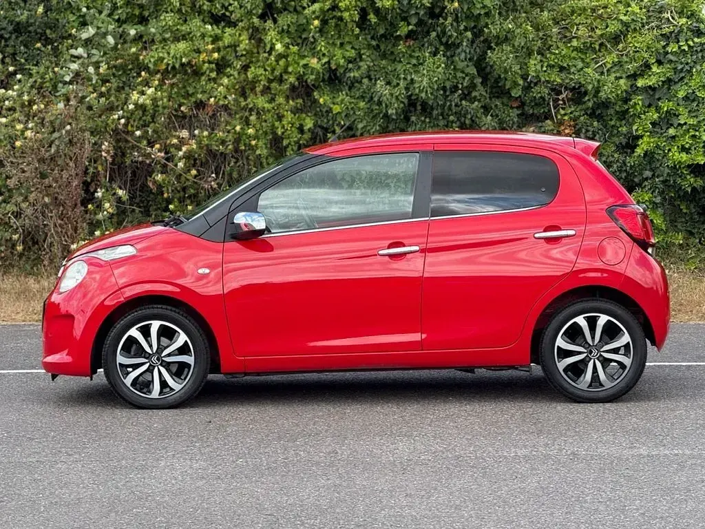 Used Citroën C1 Flair 82 HP (60 kW) 2018 Red Hatchback