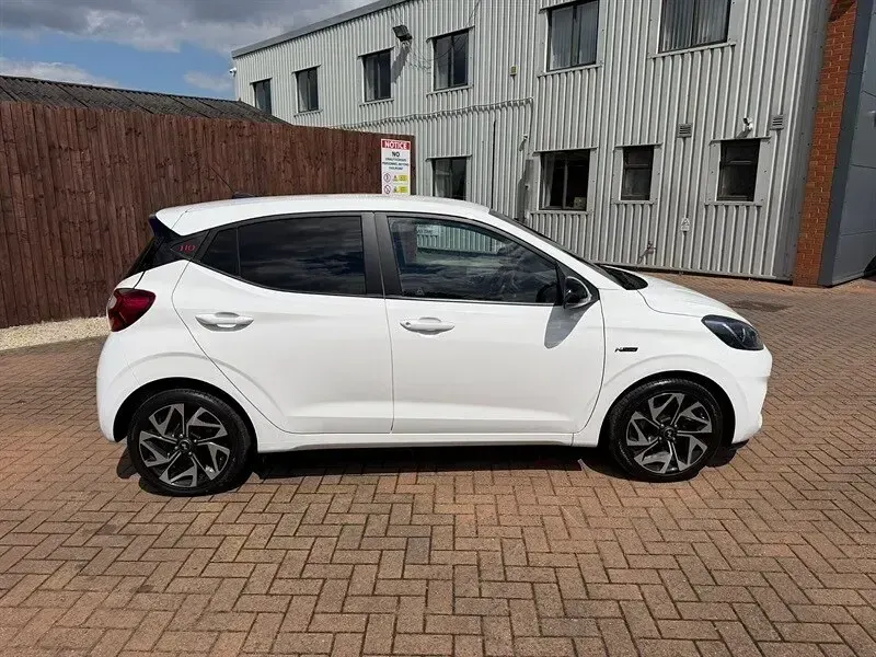 Used Hyundai i10 N Line 100 HP (73 kW) 2023 White Hatchback