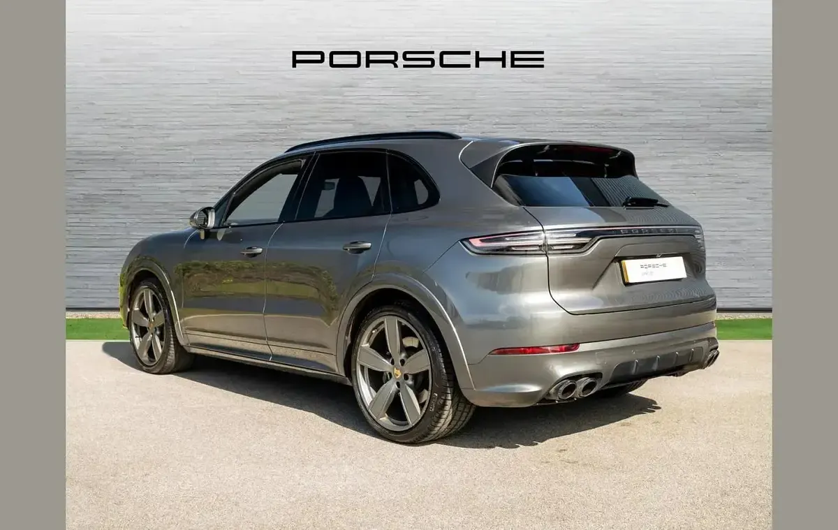 Used Porsche Cayenne GTS 453 HP (333 kW) 2023 Grey SUV