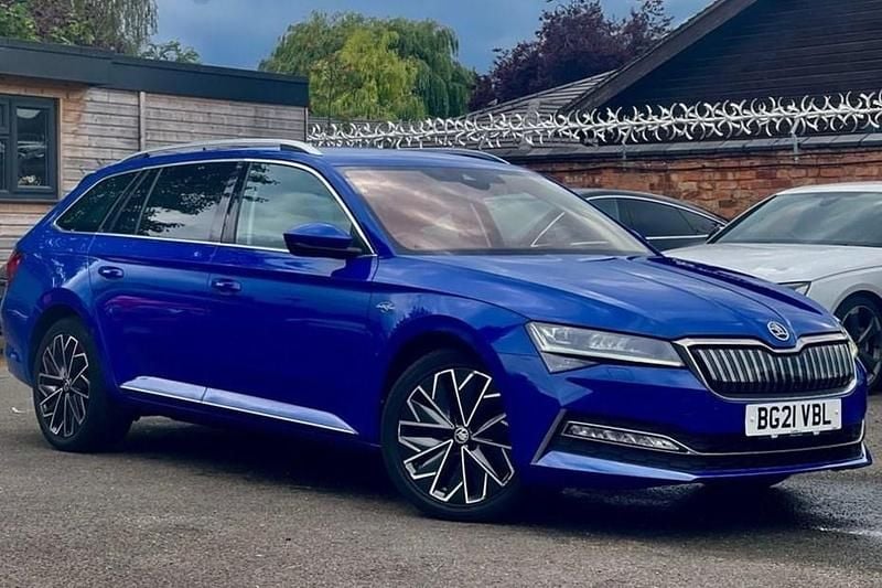 Used 2021 Skoda Superb LAURIN & KLEMENT Estate | £13,900 (Fair price) - Image 1/1