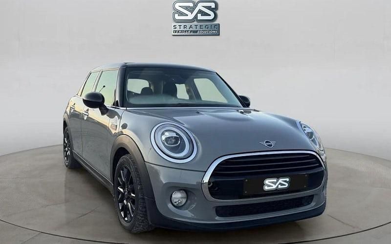 Used Mini Cooper Classic 136 HP (100 kW) 2019 Grey Hatchback