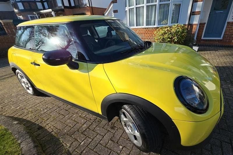 Yellow Used 2024 Mini Cooper Classic Hatchback | £20,599 (Good price) - Image 1/3