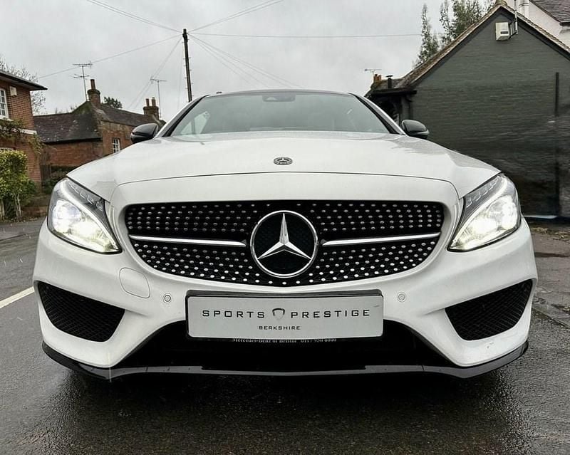 Used Mercedes C200 AMG Line Premium Plus 184 HP (135 kW) 2017 White Coupe