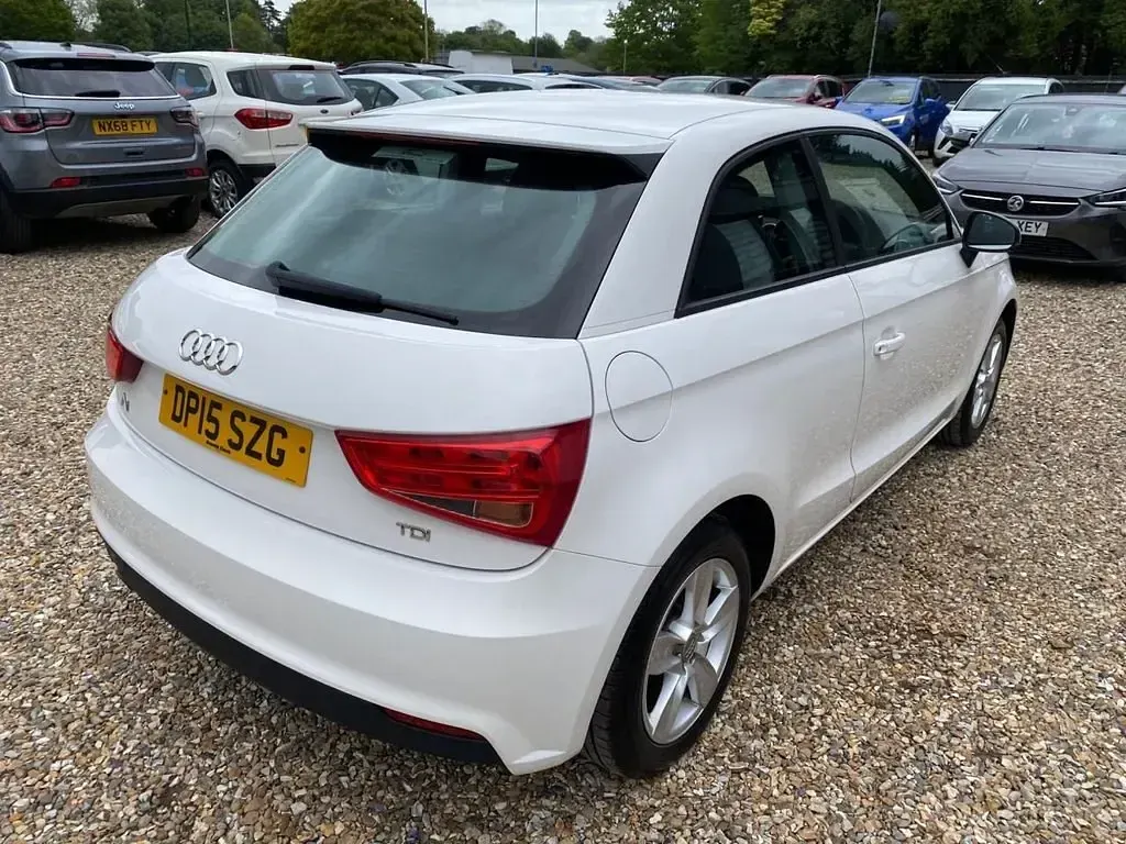 Usado Audi A1 Design 116 CV (85 kW) 2015 Blanco Utilitario