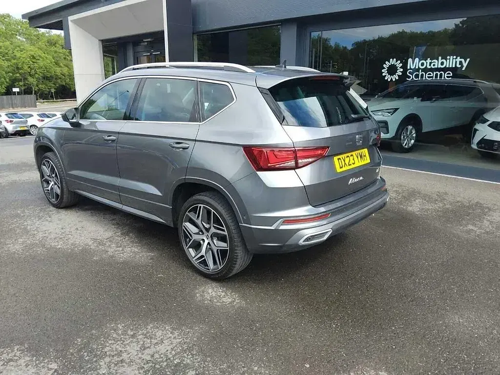 Usado Seat Ateca FR Sport 2023 Cinzento SUV