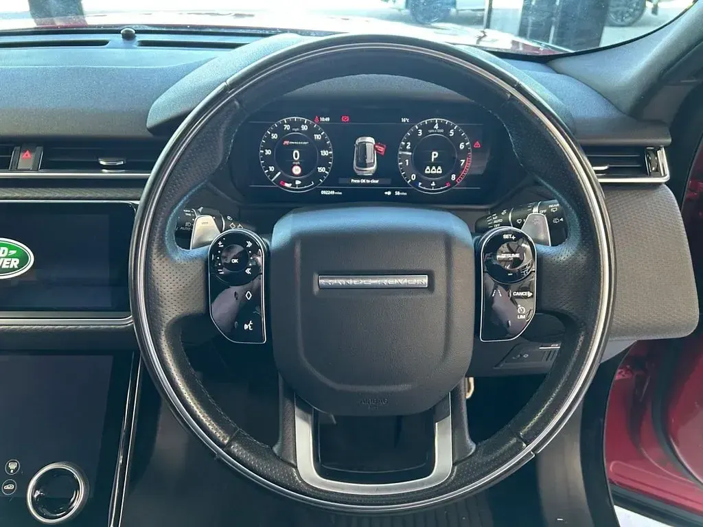 Used Land Rover Range Rover Velar SE Dynamic 250 HP (183 kW) 2019 Red SUV