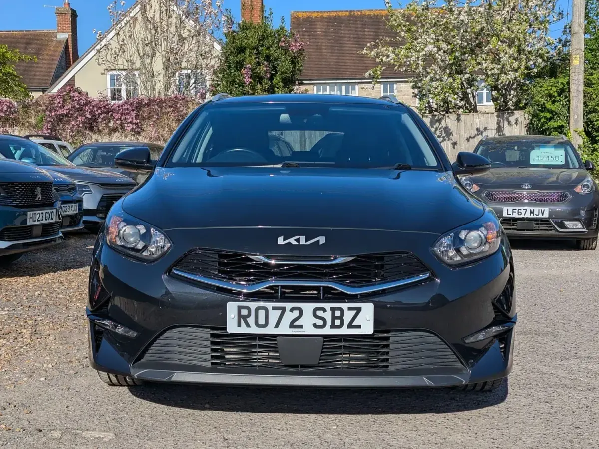 Usado Kia Ceed 2022 Preto Citadino