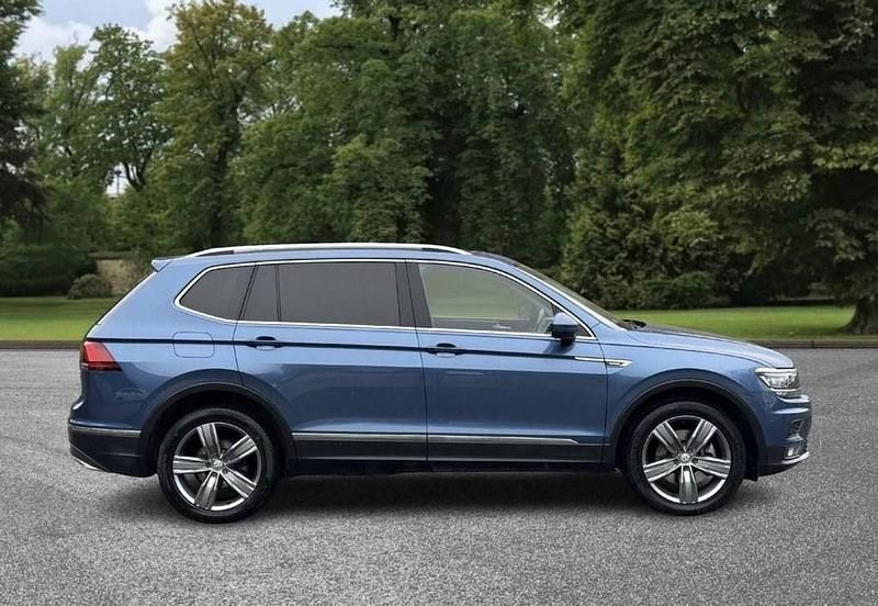 Usado VW Tiguan Allspace SEL 190 HP (139 kW) 2019 Azul SUV