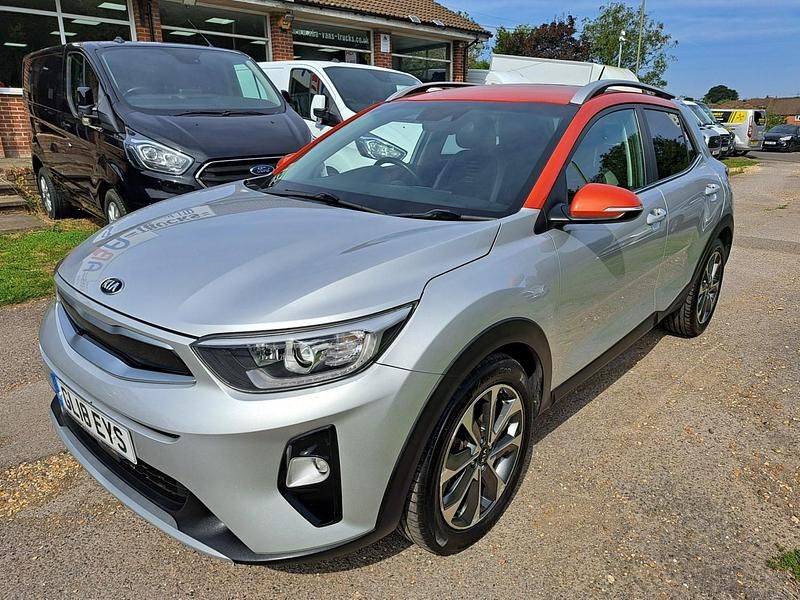 Silver Used 2018 Kia Stonic First Edition SUV | £10,450 (Expensive) - Image 1/4